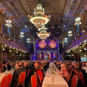 a photo of a ballroom