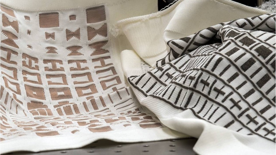 Knit a “Blanket” of Sophisticated Radio-Frequency Antennas