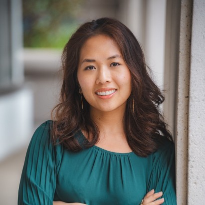 headshot of lily xu