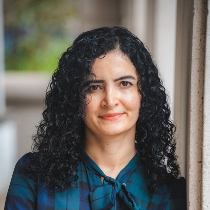 headshot of parisa yousefpour